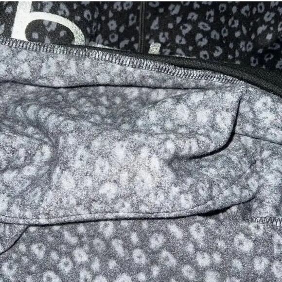 Bebe Black with Silver Leopard Print Hoodie, Size 3X, NWT Retail $94 - Picture 6 of 14